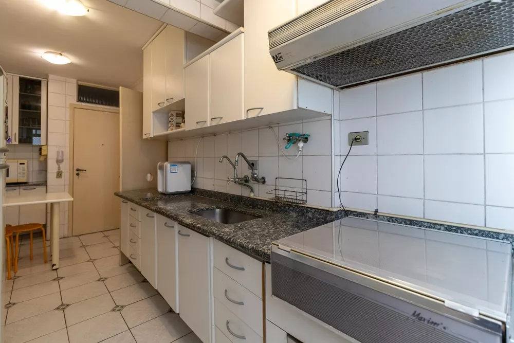 Apartamento à venda com 3 quartos, 105m² - Foto 3