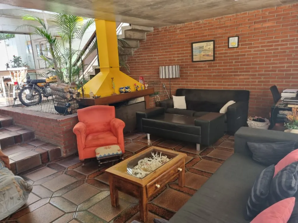 Casa, 3 quartos, 194 m² - Foto 1