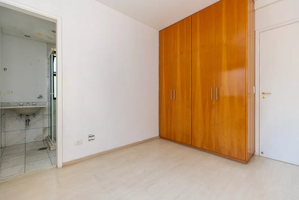 Apartamento à venda com 3 quartos, 100m² - Foto 3