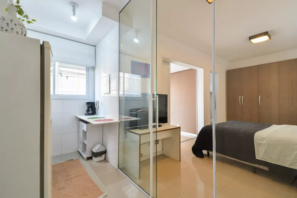 Apartamento à venda com 1 quarto, 32m² - Foto 1