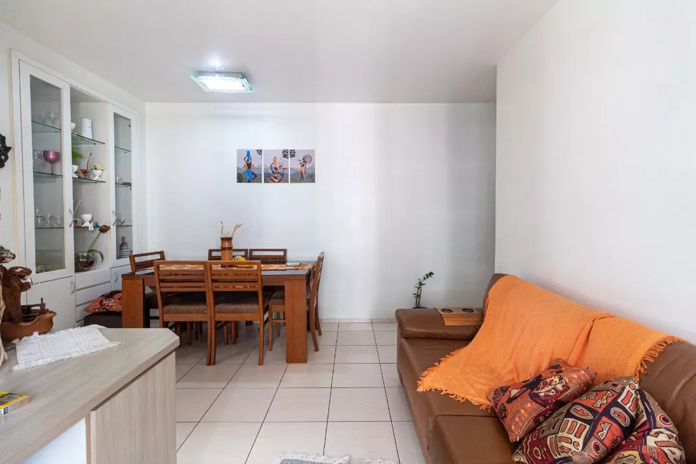 Apartamento à venda com 2 quartos, 63m² - Foto 4