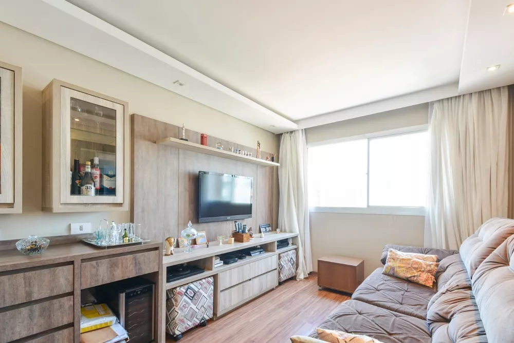 Apartamento à venda com 3 quartos, 70m² - Foto 2