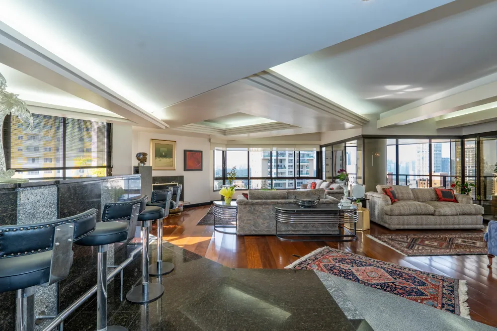 Apartamento, 4 quartos, 15000 m² - Foto 1