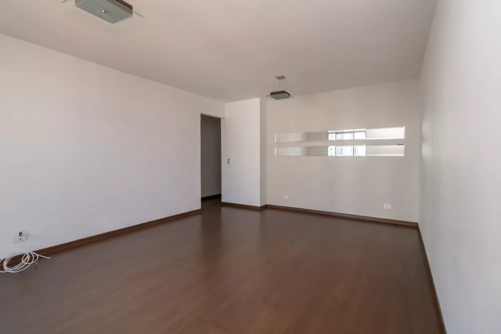 Apartamento à venda com 2 quartos, 72m² - Foto 2