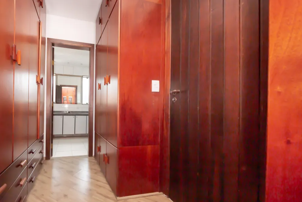 Sobrado, 4 quartos, 250 m² - Foto 1