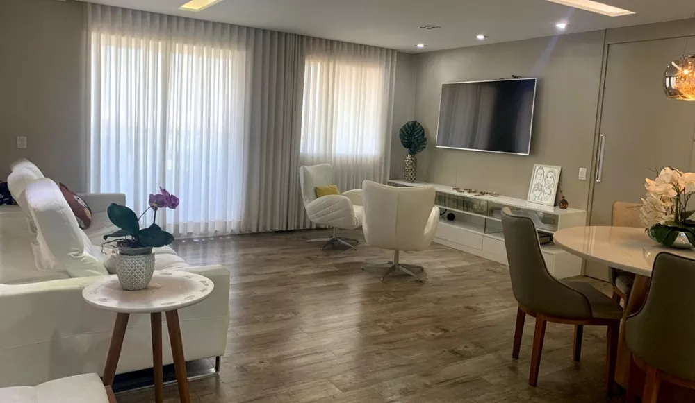 Apartamento à venda com 3 quartos, 113m² - Foto 1