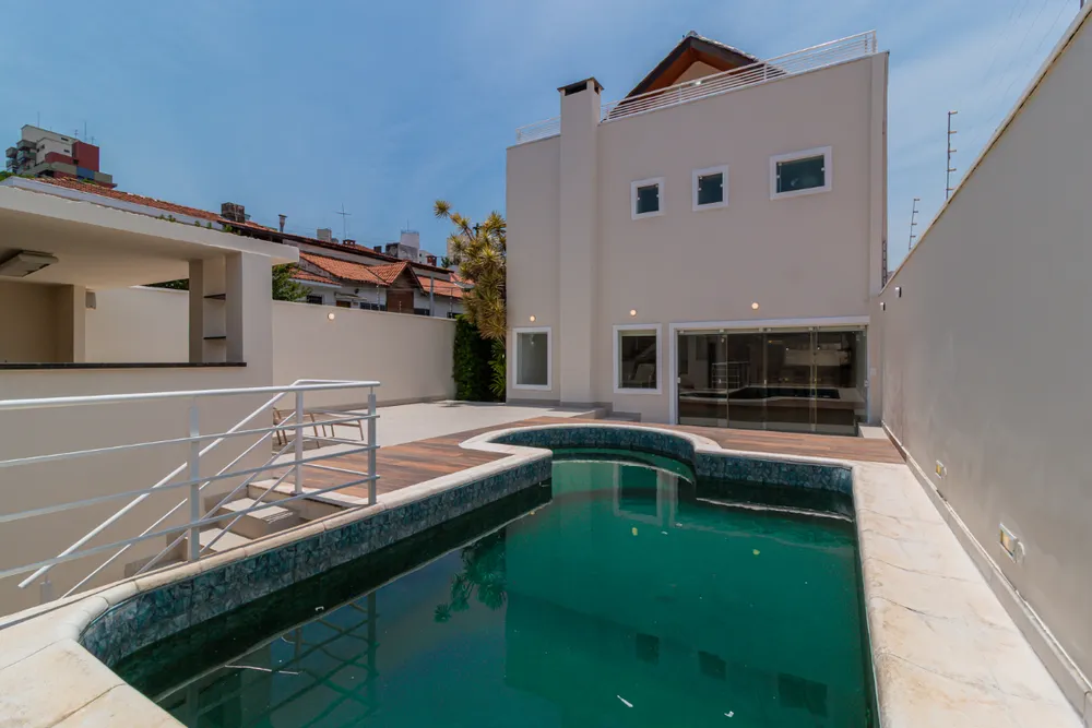 Casa, 4 quartos, 405 m² - Foto 1