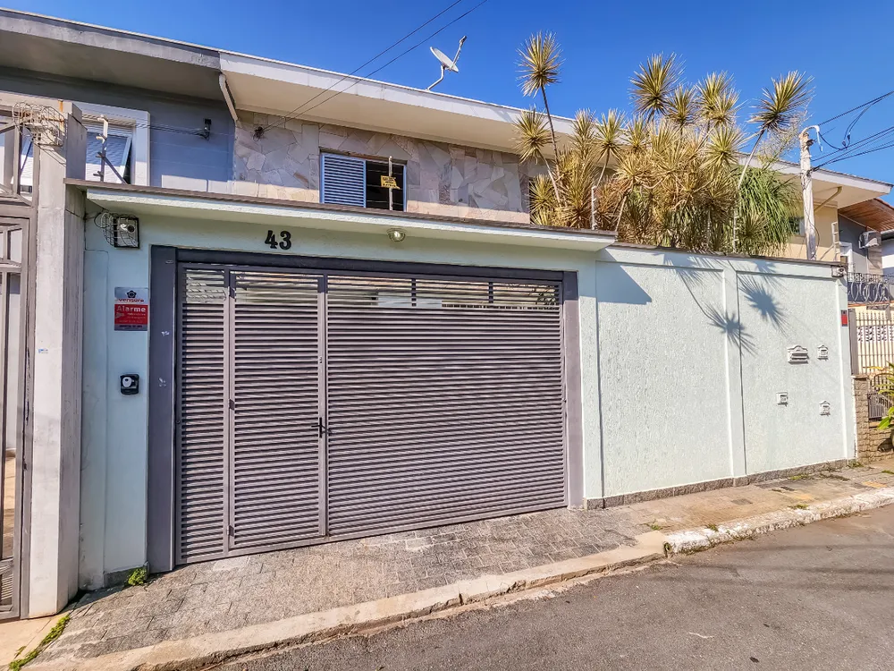 Casa, 3 quartos, 207 m² - Foto 1