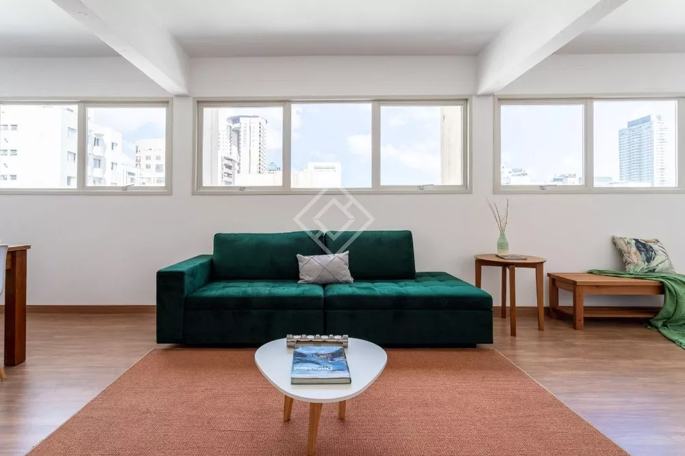 Apartamento à venda com 3 quartos, 121m² - Foto 1