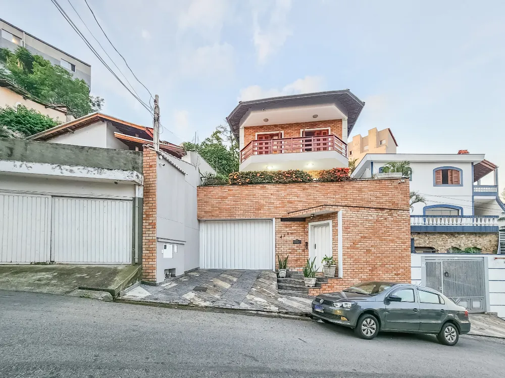 Sobrado, 3 quartos, 420 m² - Foto 1