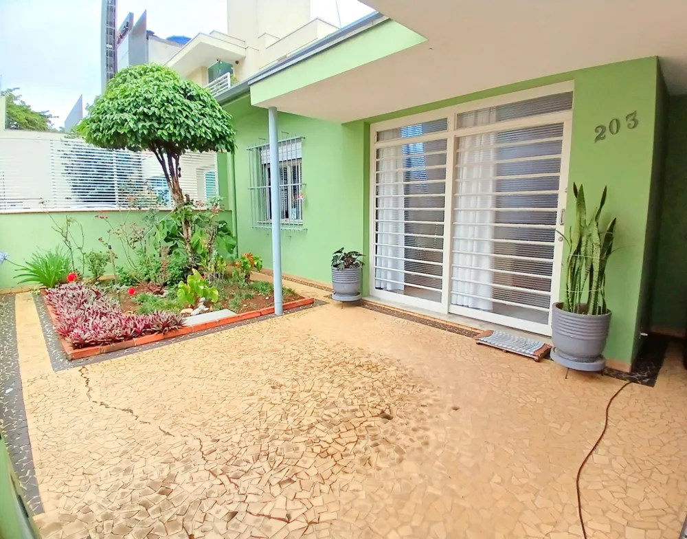 Casa, 3 quartos, 213 m² - Foto 1