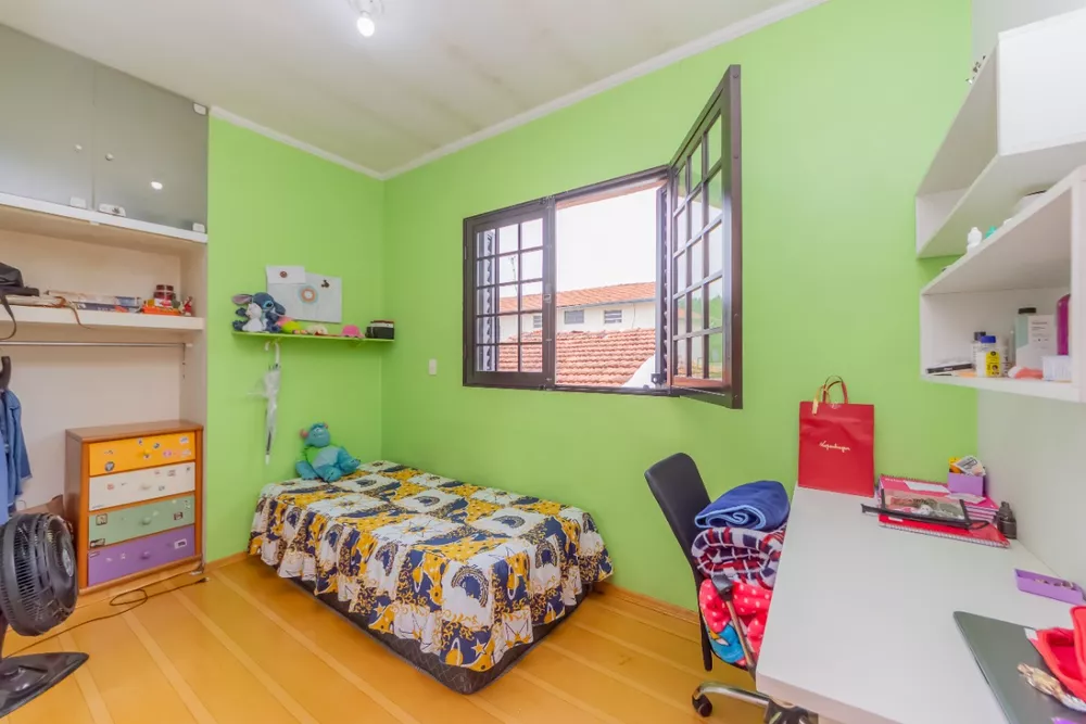 Sobrado à venda com 3 quartos, 238m² - Foto 4