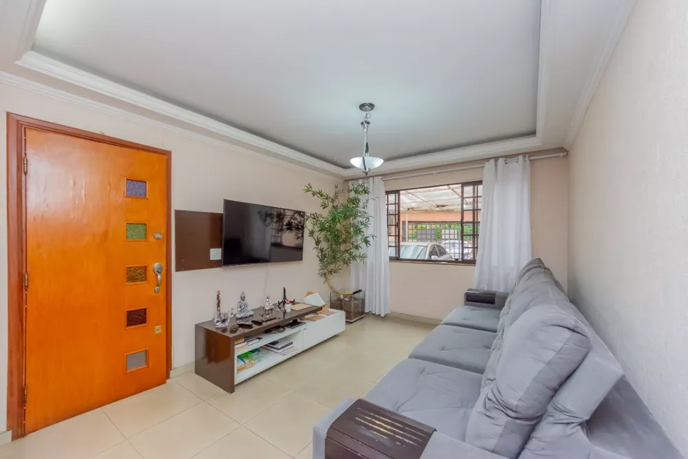 Sobrado à venda com 3 quartos, 238m² - Foto 3