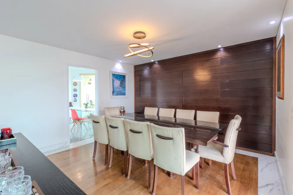 Apartamento, 3 quartos, 237 m² - Foto 2