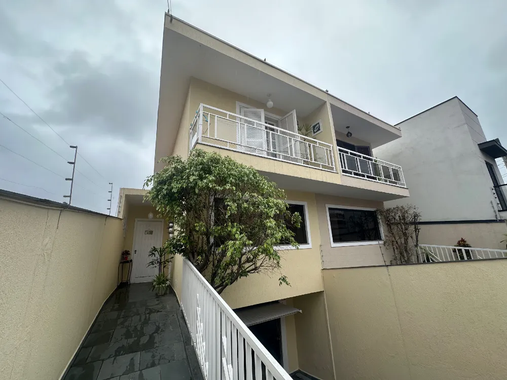 Sobrado, 3 quartos, 198 m² - Foto 1