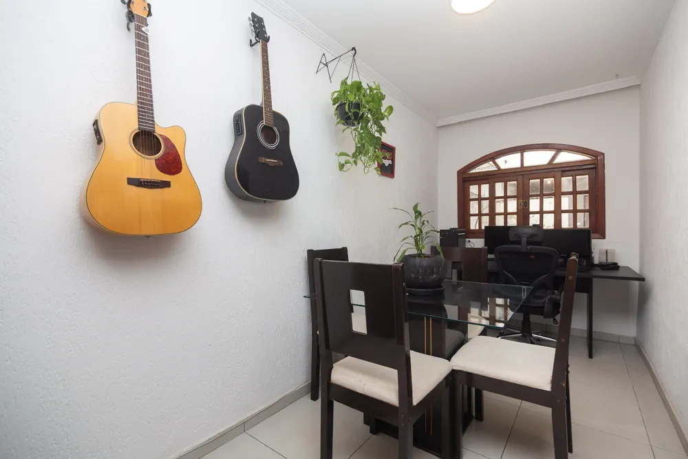 Casa, 3 quartos, 217 m² - Foto 3