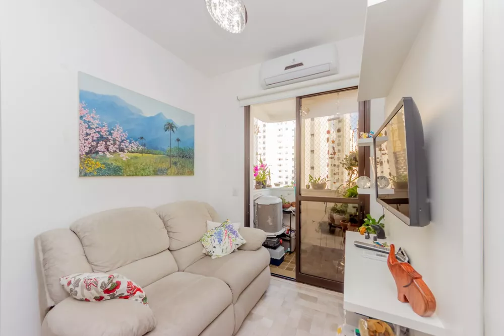 Apartamento à venda com 2 quartos, 45m² - Foto 4