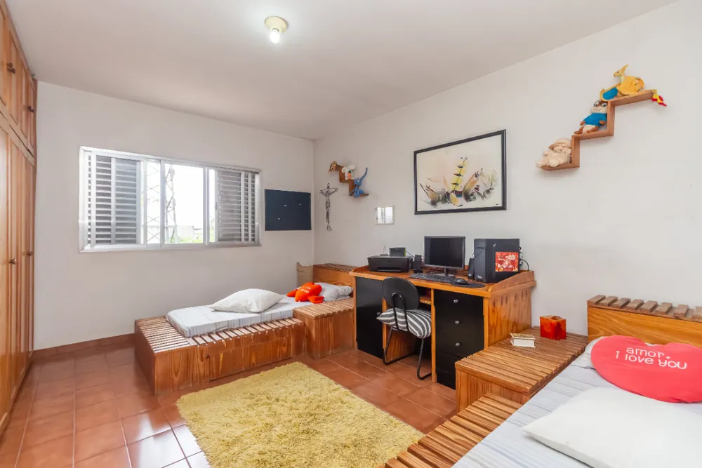 Casa, 3 quartos, 250 m² - Foto 1