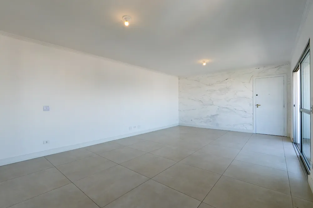 Apartamento, 3 quartos, 2587 m² - Foto 2