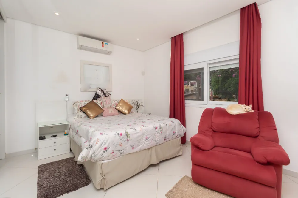 Casa, 4 quartos, 210 m² - Foto 4