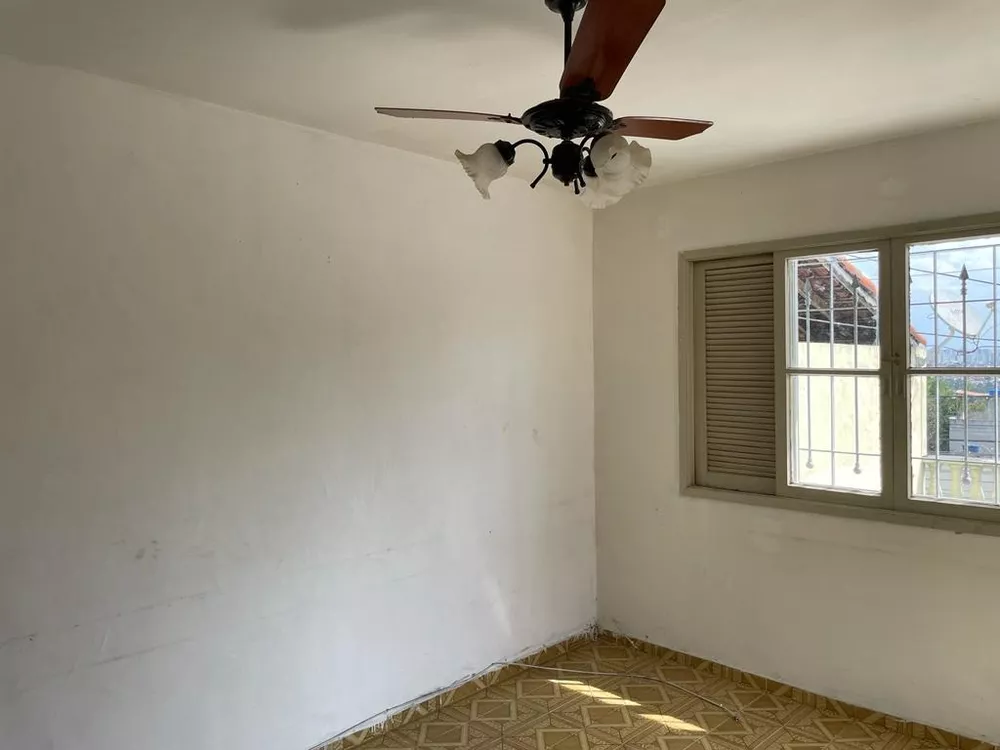 Sobrado à venda com 3 quartos, 215m² - Foto 4