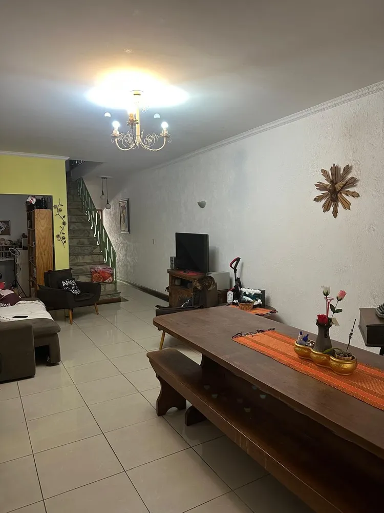 Casa, 3 quartos, 175 m² - Foto 2