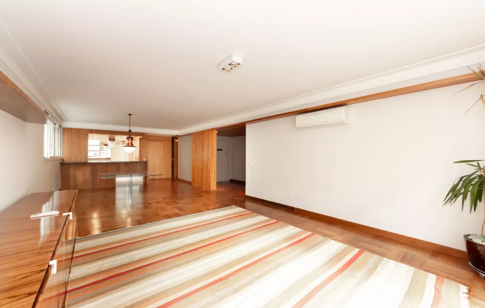 Apartamento à venda com 3 quartos, 198m² - Foto 1