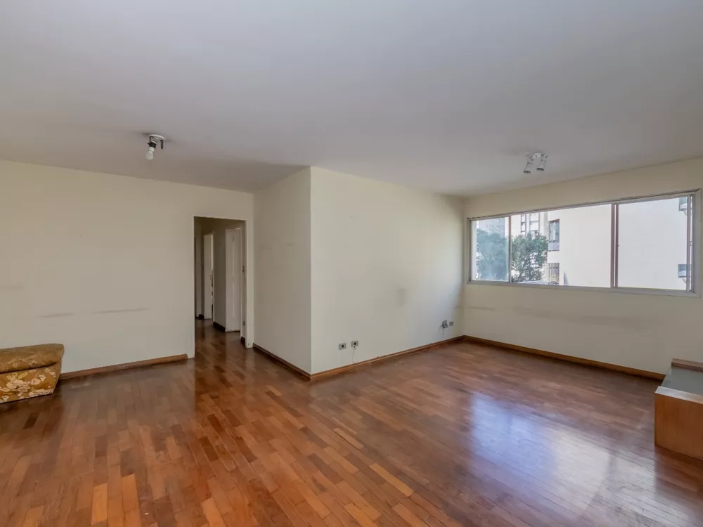 Apartamento à venda com 3 quartos, 115m² - Foto 1