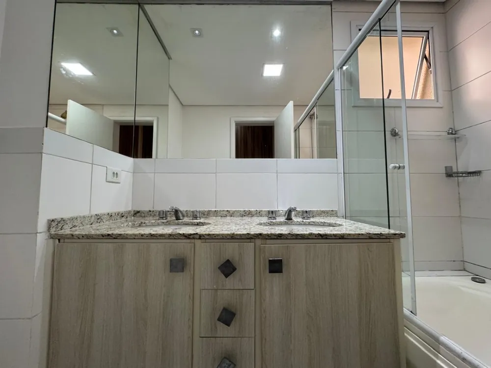 Apartamento, 3 quartos, 211 m² - Foto 4