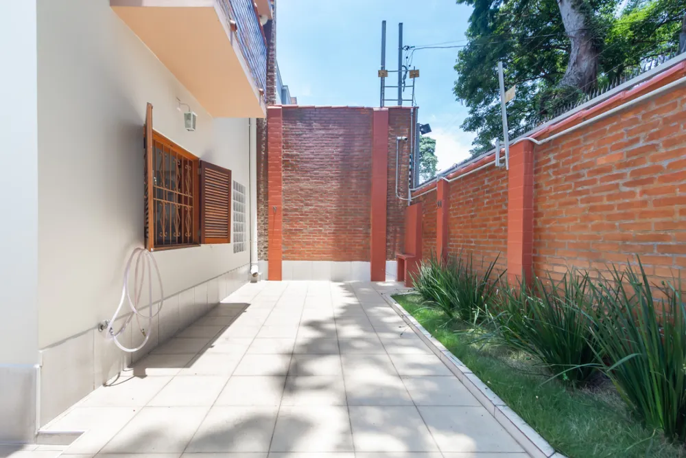 Casa, 3 quartos, 225 m² - Foto 1