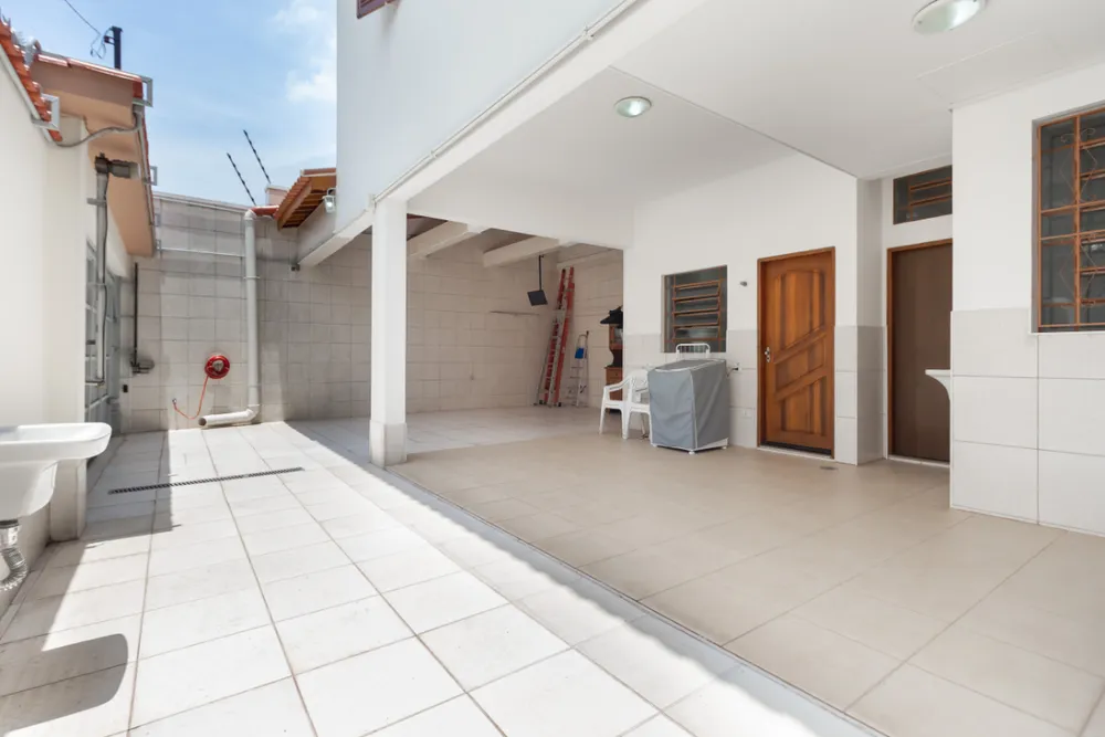 Casa, 3 quartos, 225 m² - Foto 2