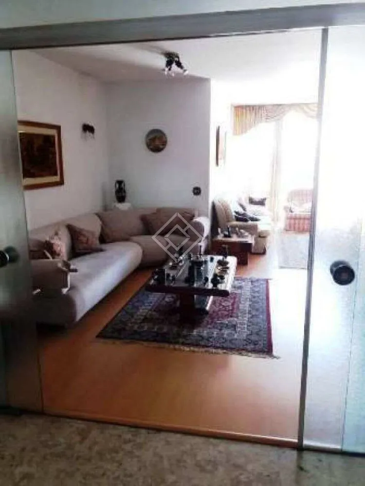 Apartamento, 3 quartos, 200 m² - Foto 1