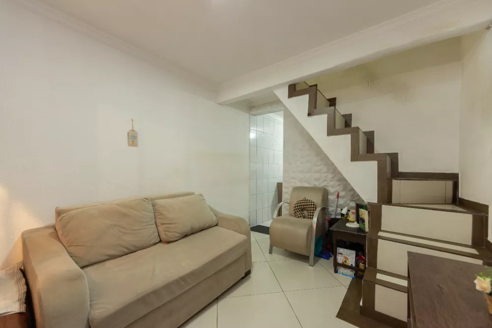 Sobrado à venda com 2 quartos, 39m² - Foto 1