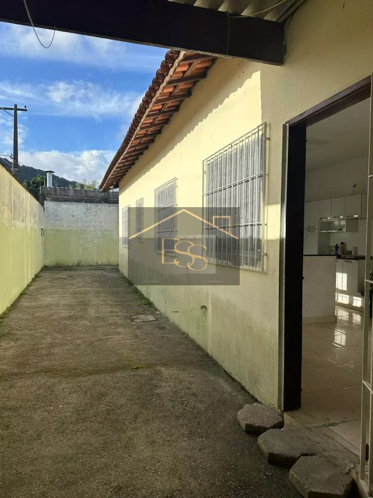 Casa à venda com 2 quartos, 80m² - Foto 4