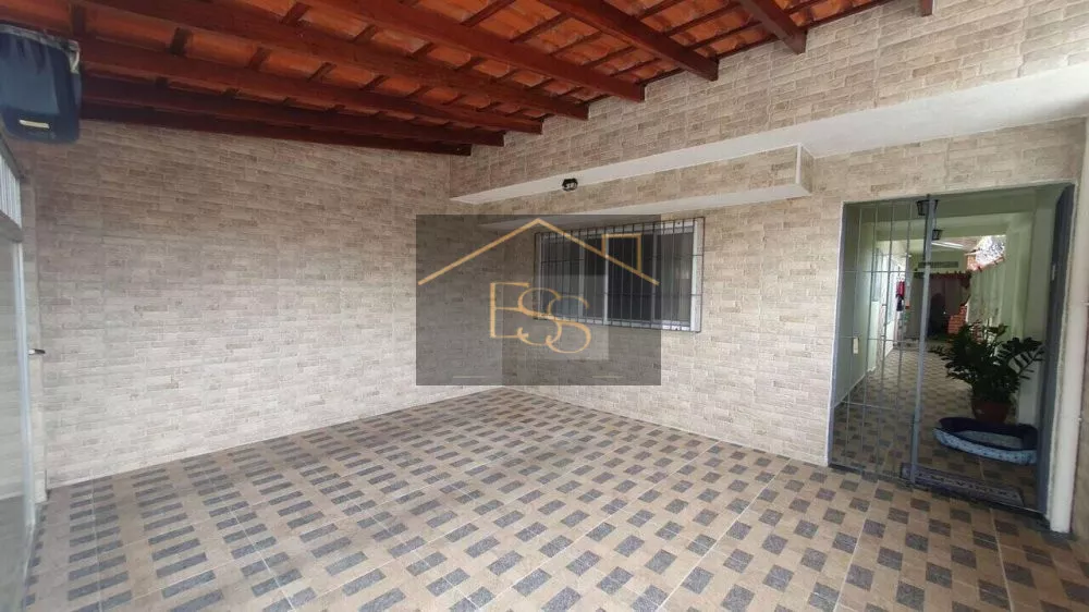 Casa à venda com 2 quartos, 66m² - Foto 1