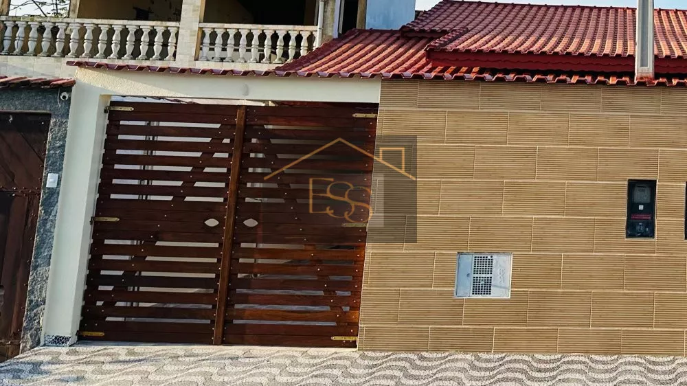 Casa à venda com 2 quartos, 70m² - Foto 2