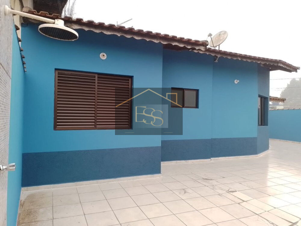 Casa para alugar com 3 quartos, 74m² - Foto 1
