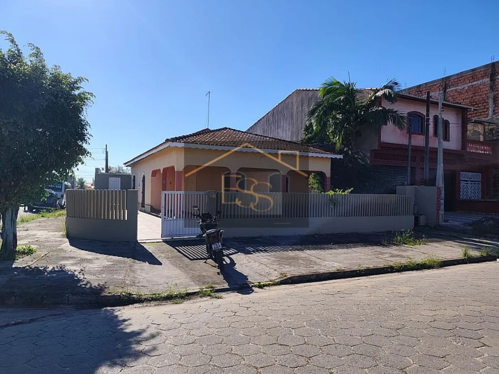 Casa, 3 quartos, 197 m² - Foto 1
