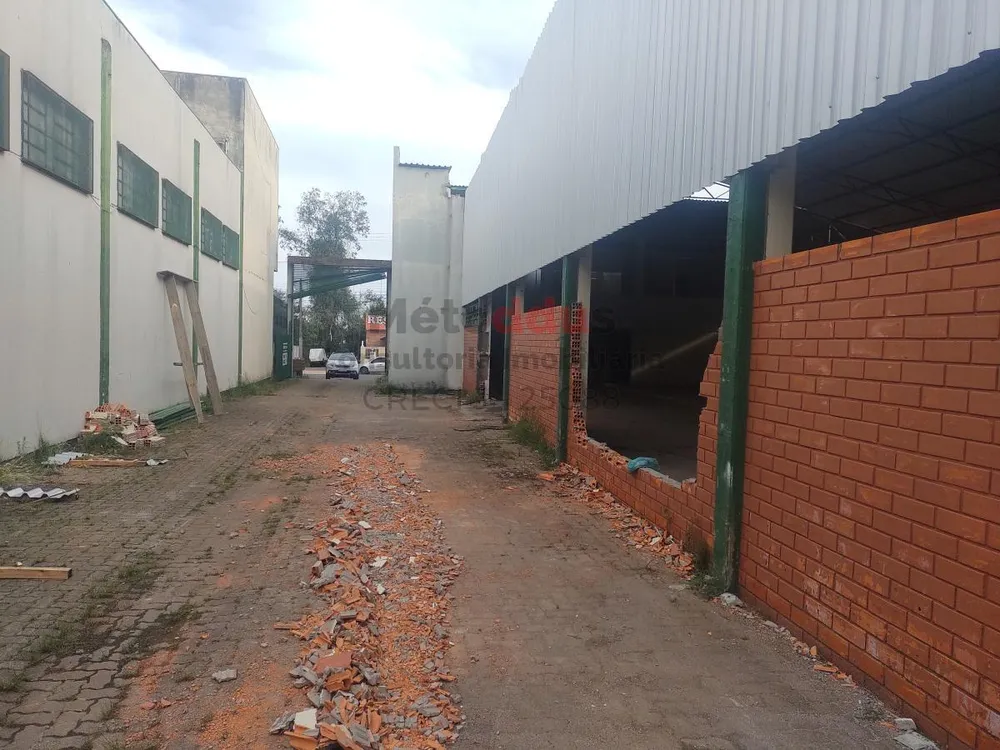 Depósito-Galpão, 1800 m² - Foto 1