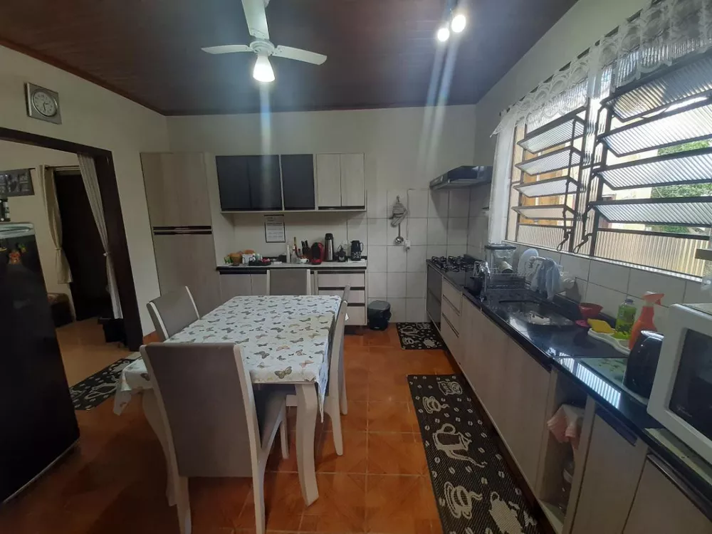 Casa à venda com 3 quartos, 120m² - Foto 3