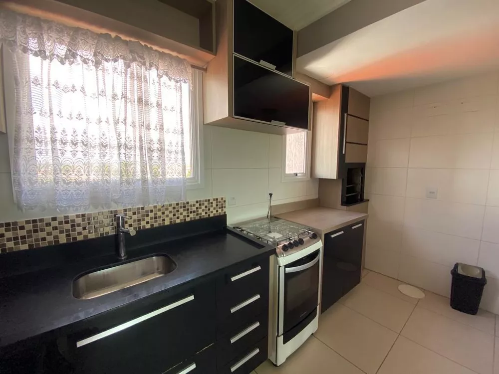 Apartamento à venda com 2 quartos, 62m² - Foto 3