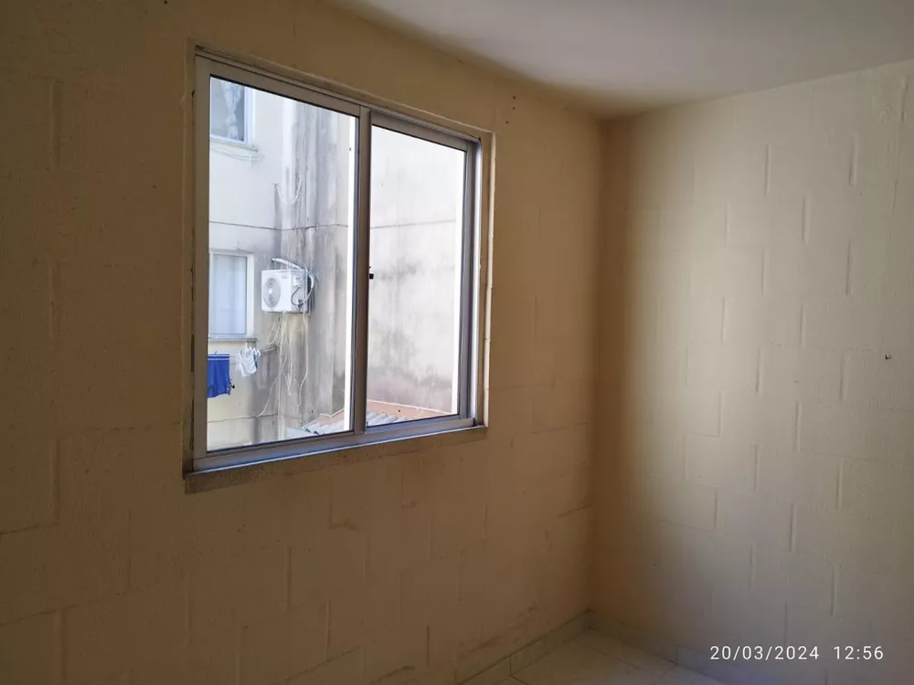 Apartamento à venda com 2 quartos, 42m² - Foto 2