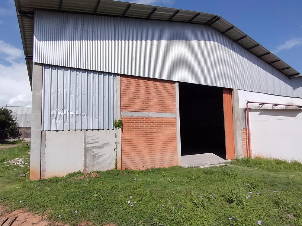 Depósito-Galpão-Armazém para alugar, 1100m² - Foto 1