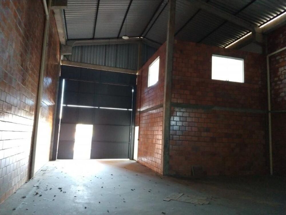 Depósito-Galpão-Armazém para alugar, 300m² - Foto 5
