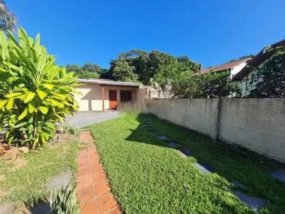 Casa para alugar com 3 quartos, 167m² - Foto 1