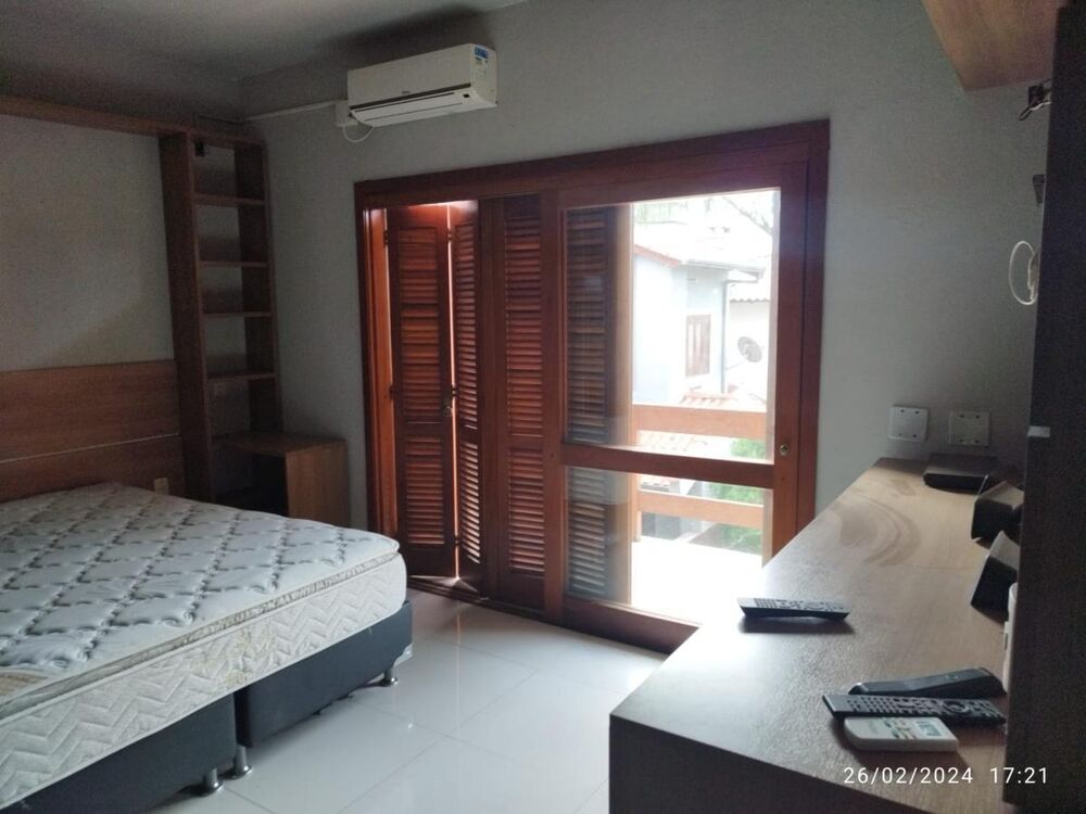 Casa para alugar com 2 quartos, 264m² - Foto 9