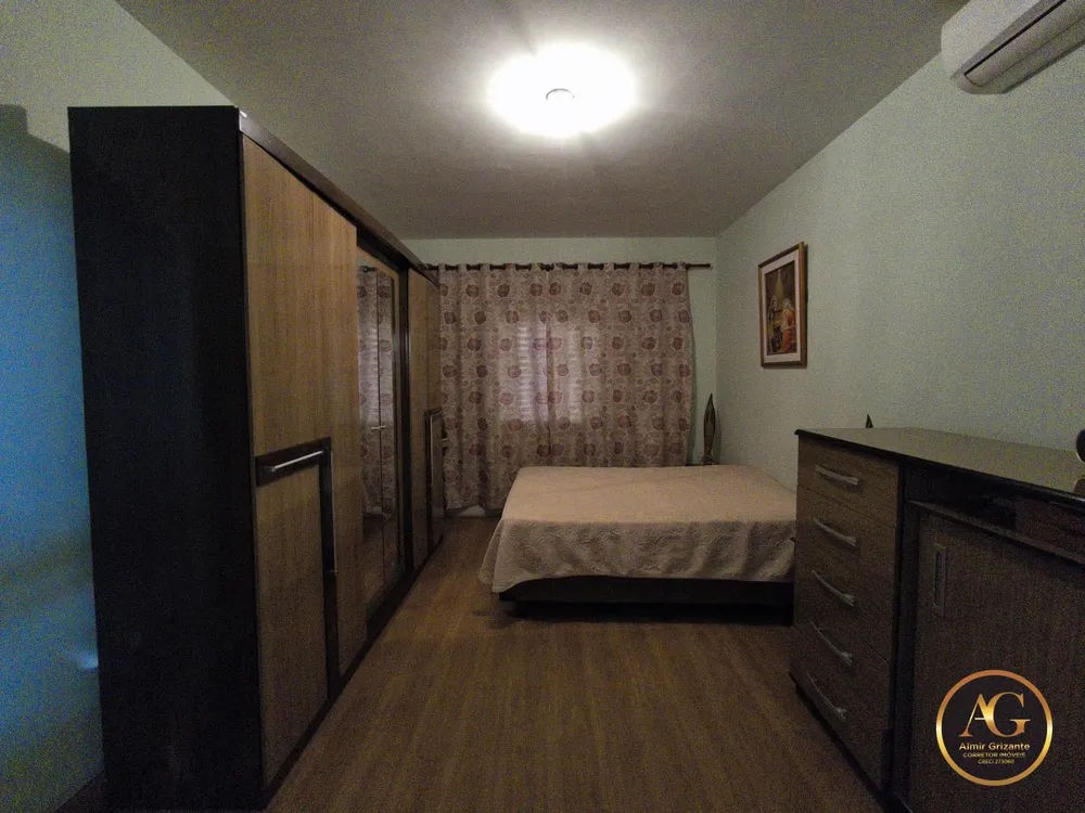 Casa, 3 quartos, 198 m² - Foto 4