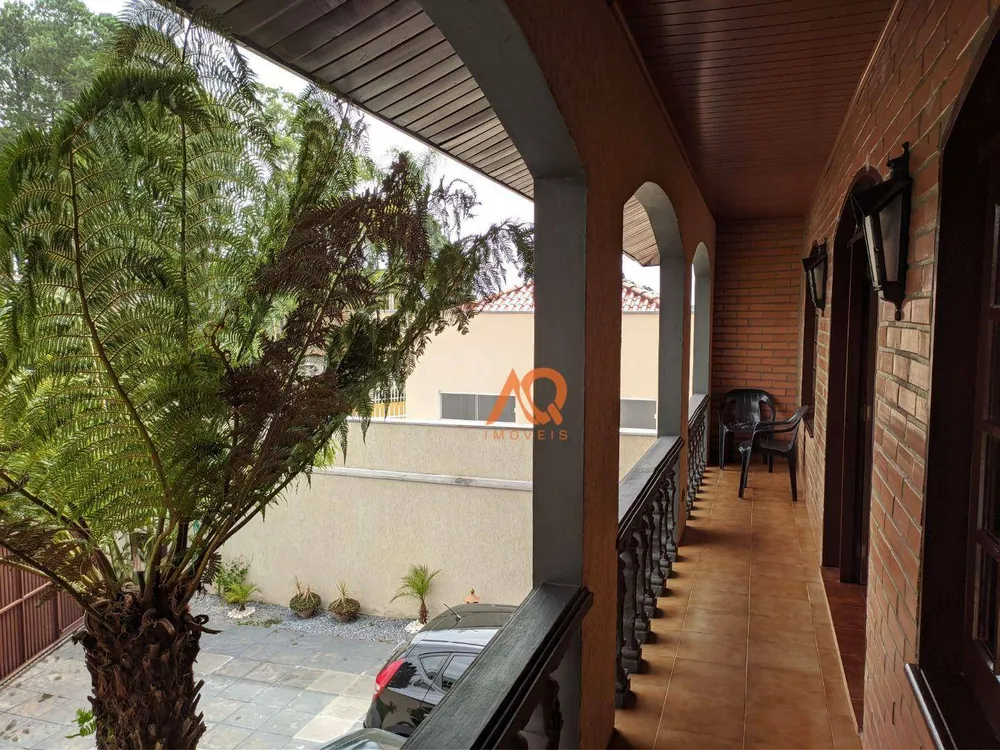Sobrado, 3 quartos, 238 m² - Foto 1