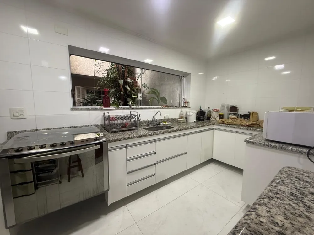 Casa, 3 quartos, 200 m² - Foto 12