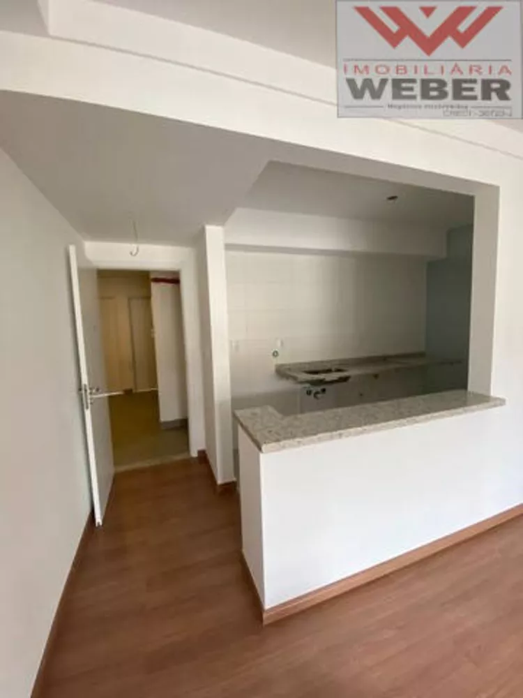 Apartamento à venda com 3 quartos, 89m² - Foto 2